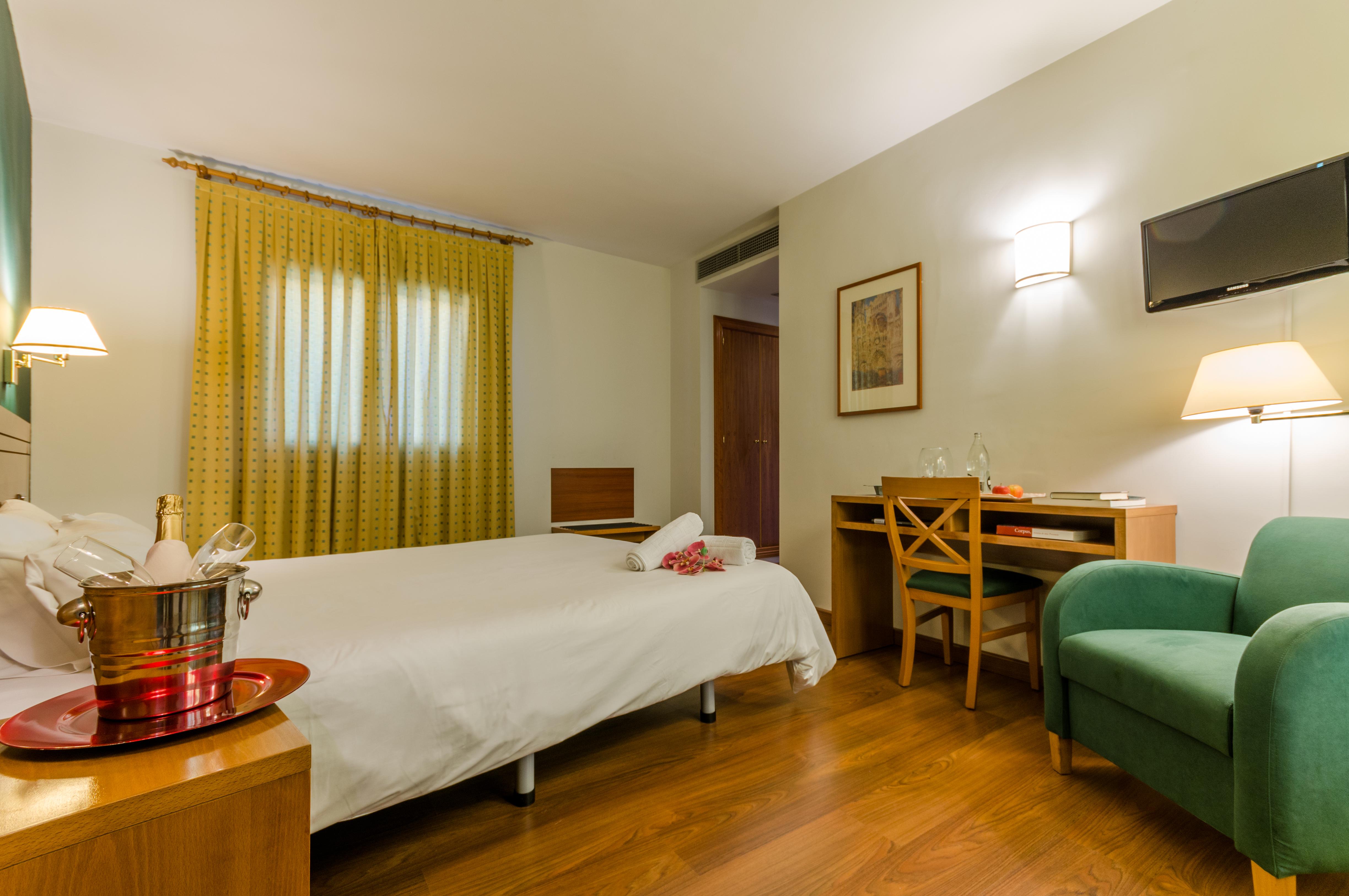 Yit Conquista De Toledo Hotell Rum bild