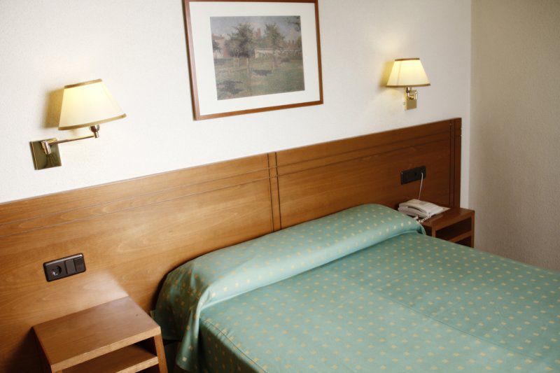 Yit Conquista De Toledo Hotell Rum bild